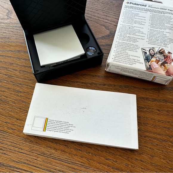 Polaroid mint Shoot + Print 2-in-1 Camera and Printer Instant Photos - Picture 7 of 8